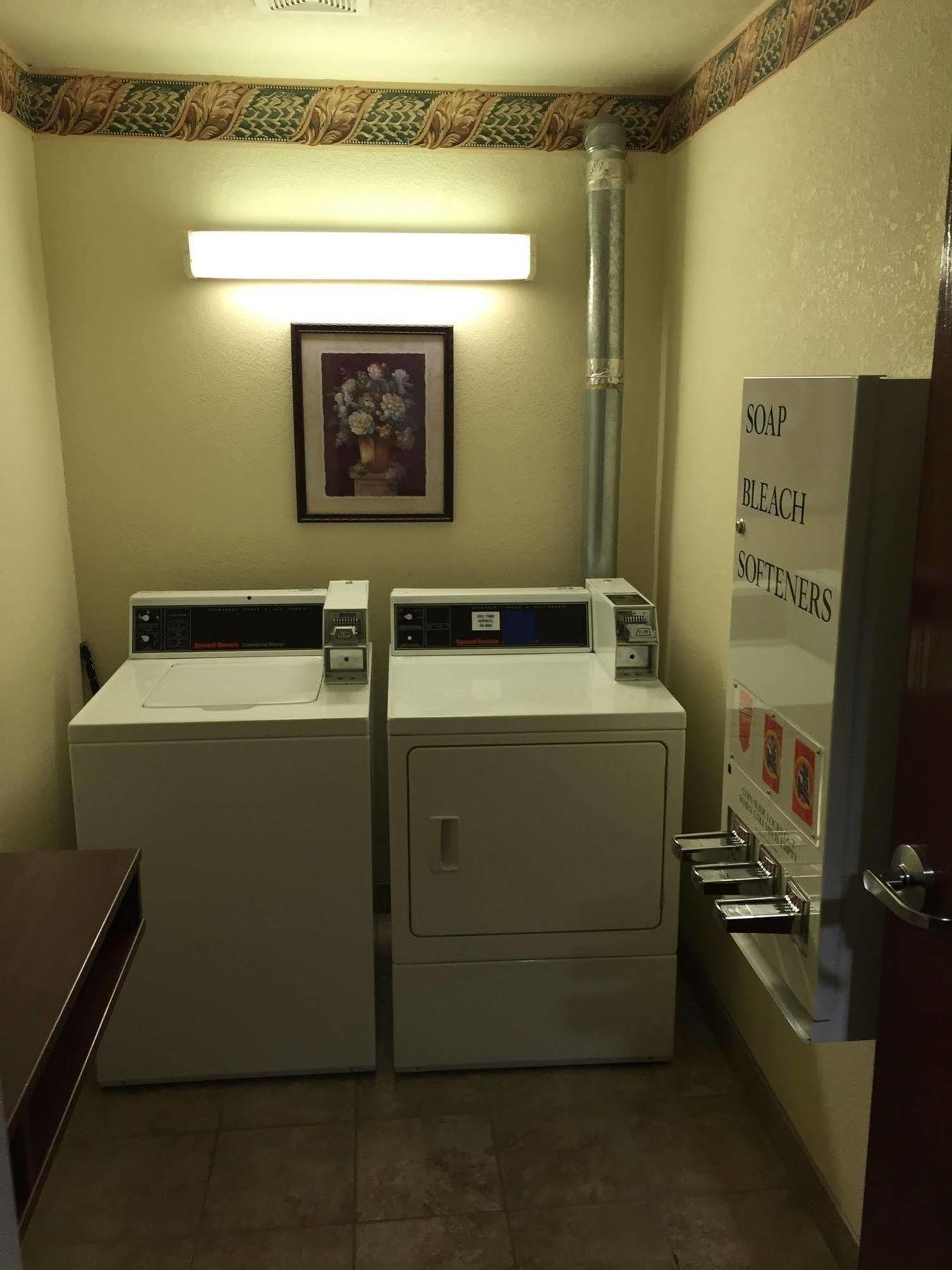 Microtel Inn & Suites By Wyndham Green Bay Luaran gambar